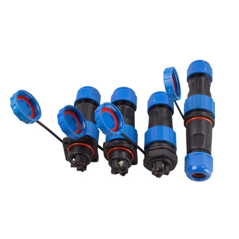 Tränkenwärmer (flach), 240mm, 12V, 19W, Kabel mit Steckernetzteil (inkl.  Bissschutz), Kunststoff blau, Spritzwassergeschützt (IP X4): :  Baumarkt